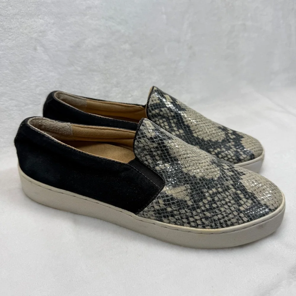 Vionic Snake Print Slip On‎ Sneakers Comfort Walking Shoes Size 7.5 READ